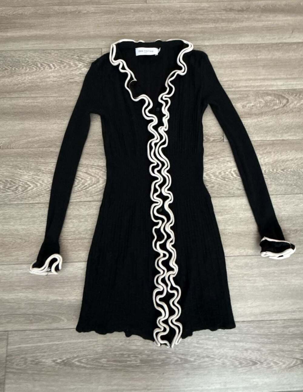 Anne Fontaine long sleeve ribbed knit sweater dress with beige ruffle trim